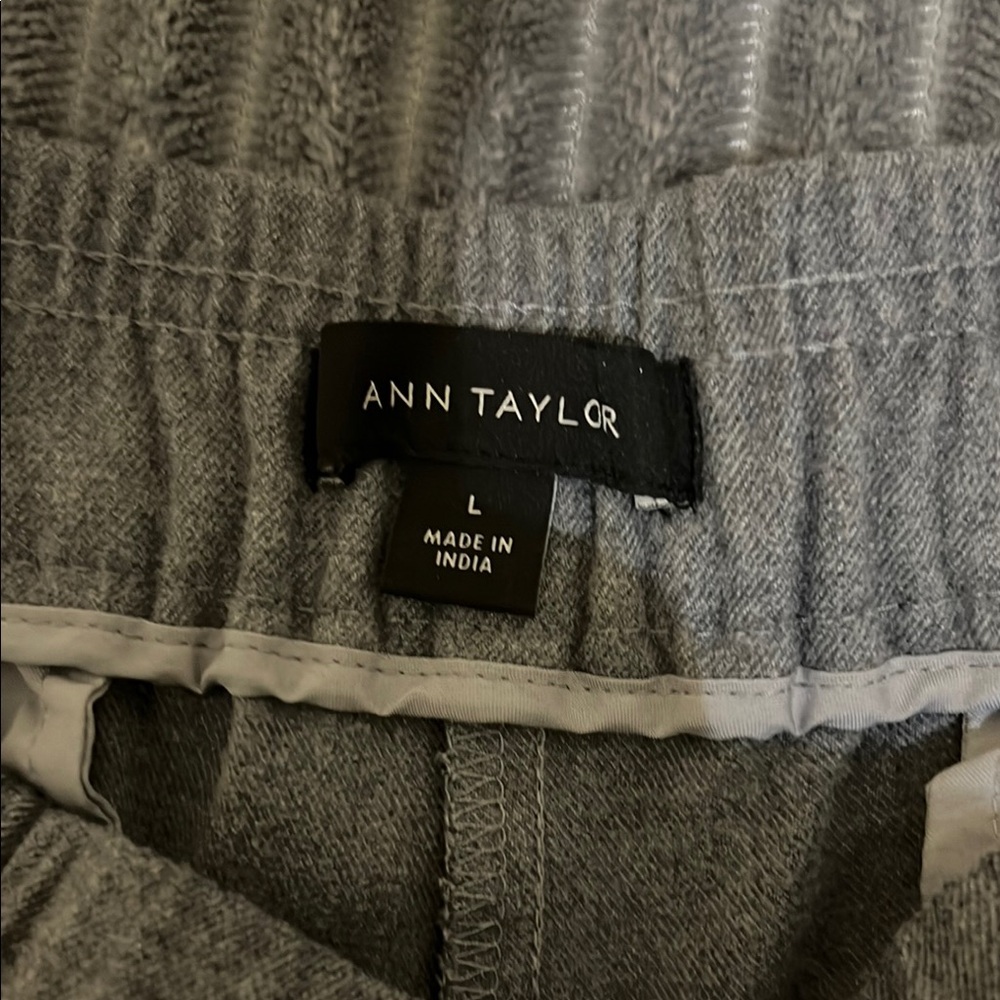 Ann Taylor Gray Trousers Wide-Leg Style - Picture 3 of 3